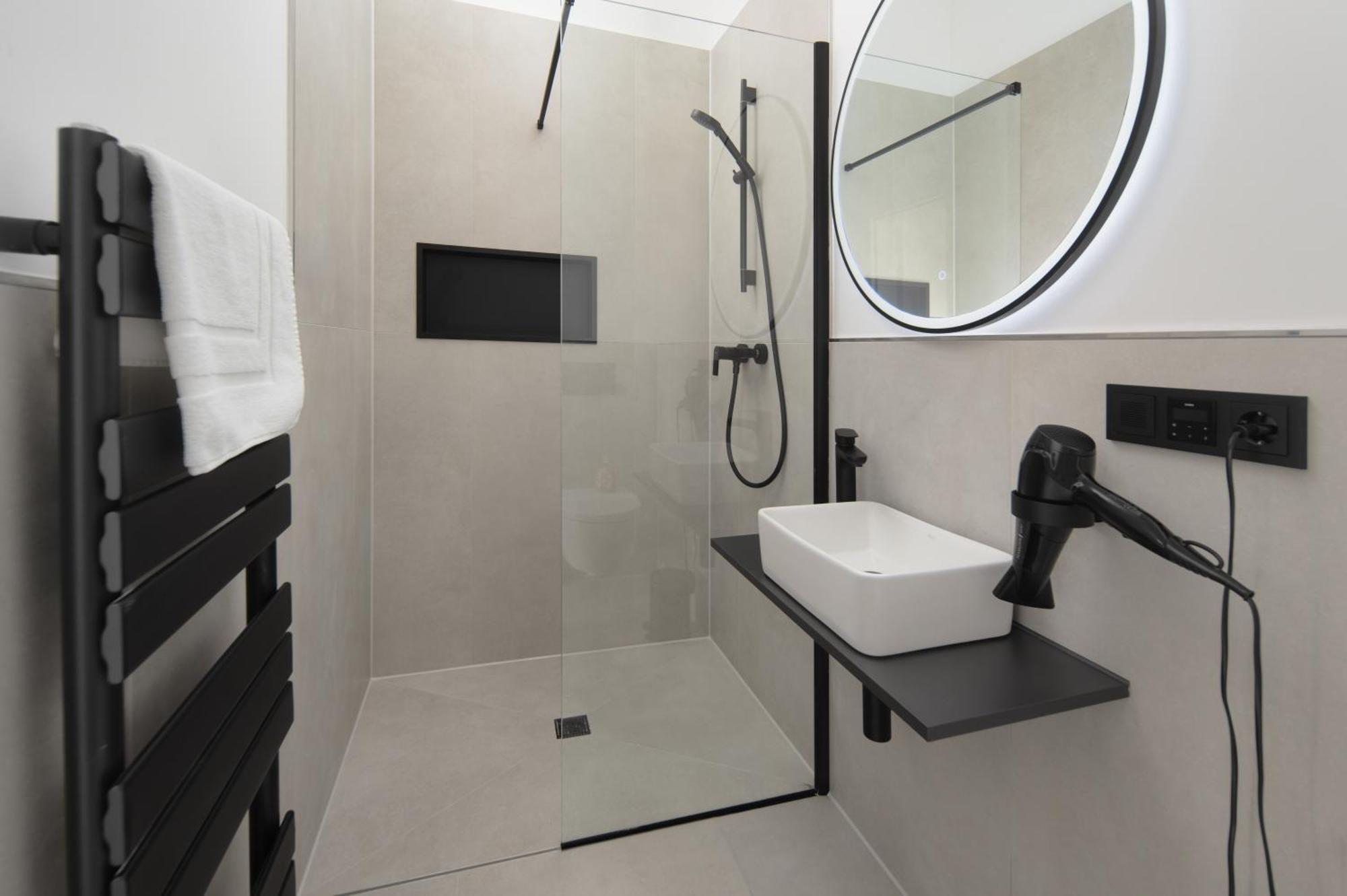 Rooms-bremen Super Zentrale Studio-apartments Hbf-messe-oevb Arena-city Appartement BRE